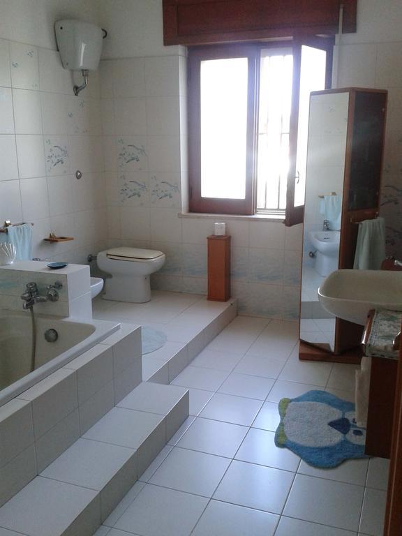 Appartamento In Villa Virginia Fino A 10 Ospiti Mondragone Extérieur photo